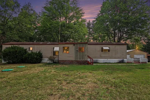 912 S Bossett Road