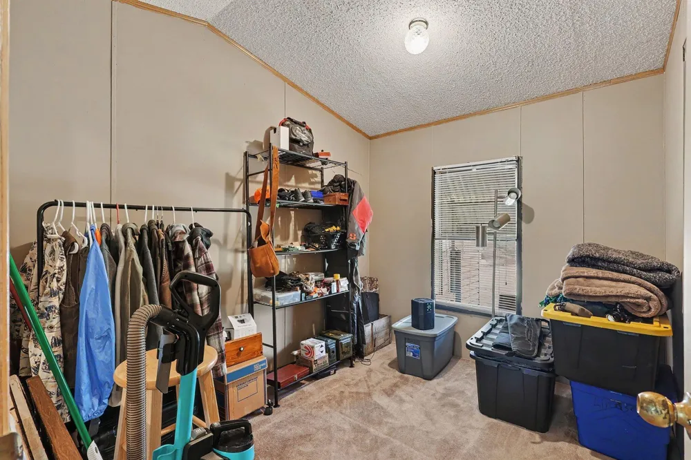 912 S Bossett Road Ravenna, MI 49451