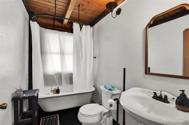 233 Prairie Road Westcliffe, CO 81522