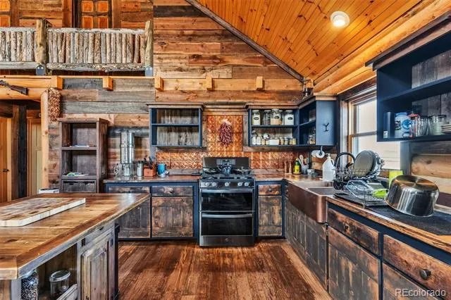 233 Prairie Road Westcliffe, CO 81522