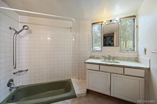 475 Circle Drive Evergreen, CO 80439