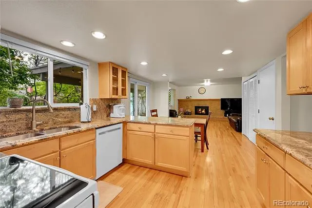 7439 S Depew Street Littleton, CO 80128