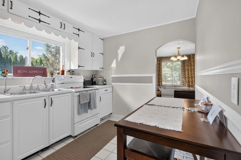 3533 E Gordon Drive Spring Arbor, MI 49283