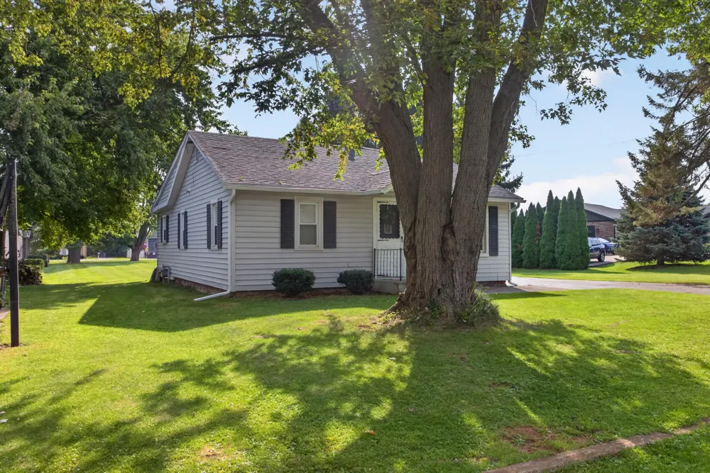3533 E Gordon Drive Spring Arbor, MI 49283
