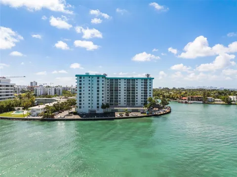 10350 W Bay Harbor Dr #9C