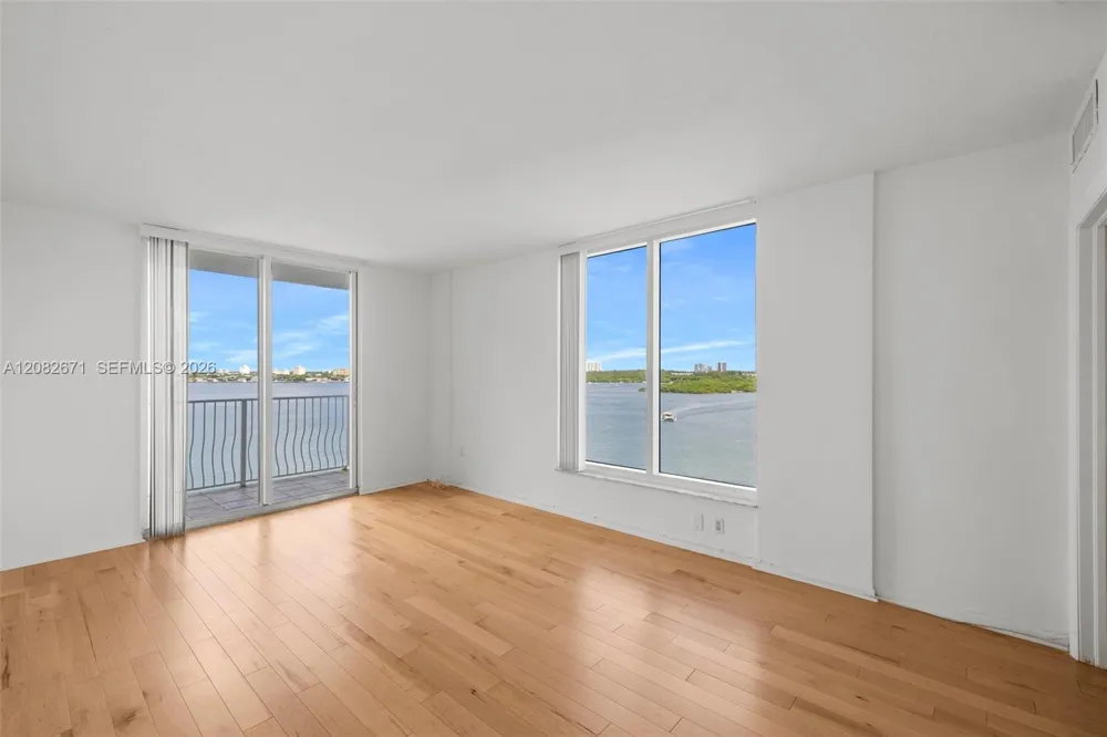 10350 W Bay Harbor Dr #9C Bay Harbor Islands, FL 33154