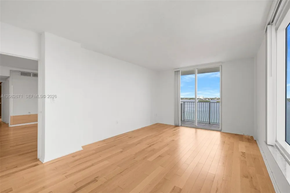 10350 W Bay Harbor Dr #9C Bay Harbor Islands, FL 33154
