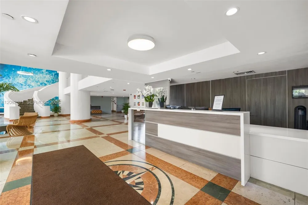 10350 W Bay Harbor Dr #9C Bay Harbor Islands, FL 33154