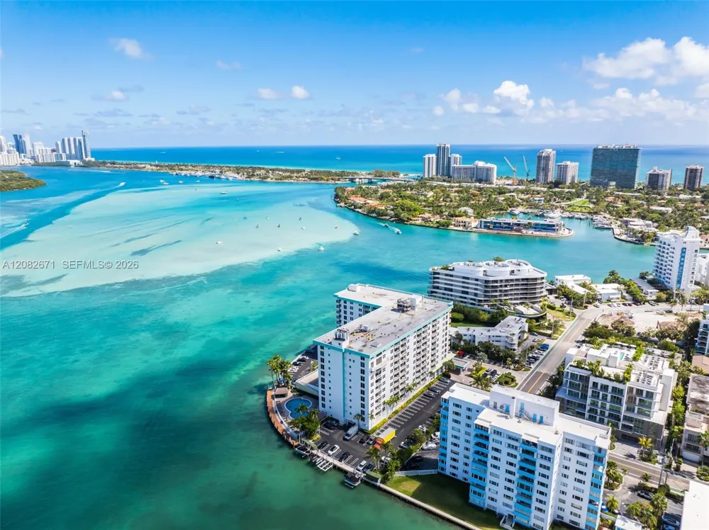 10350 W Bay Harbor Dr #9C Bay Harbor Islands, FL 33154