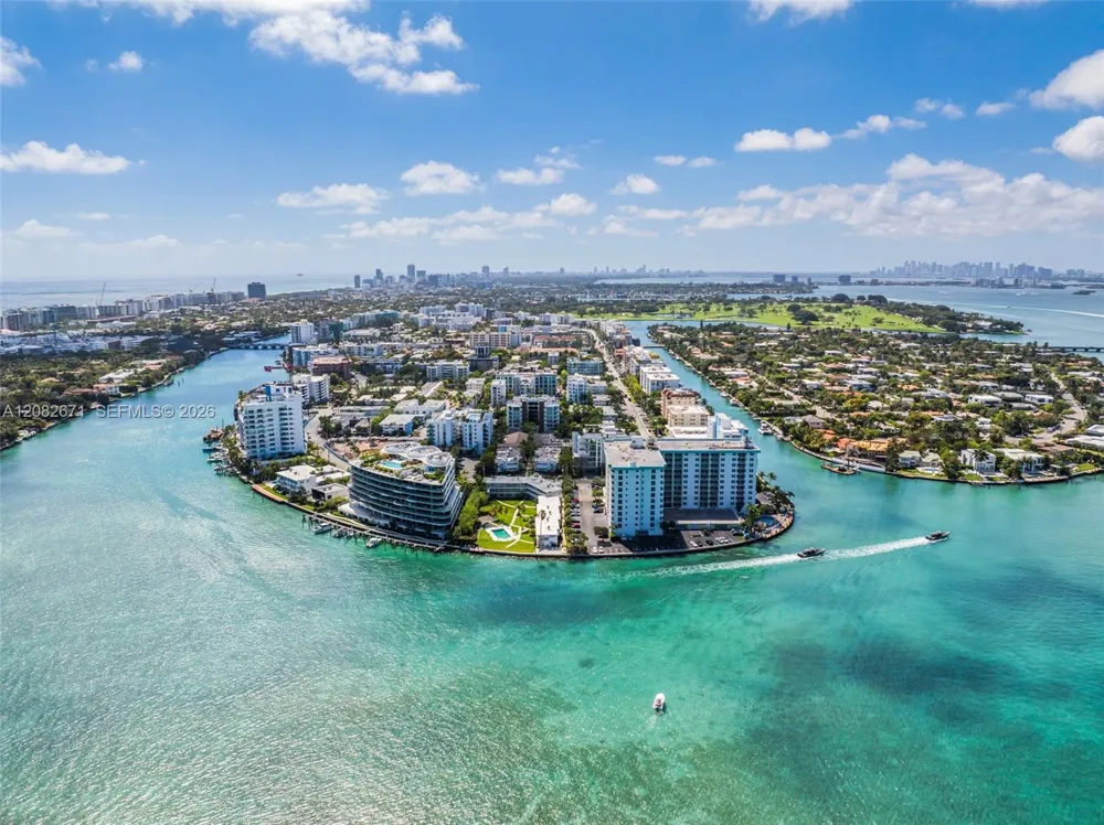 10350 W Bay Harbor Dr #9C Bay Harbor Islands, FL 33154