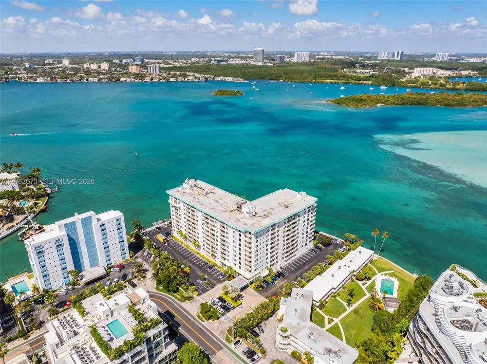 10350 W Bay Harbor Dr #9C Bay Harbor Islands, FL 33154