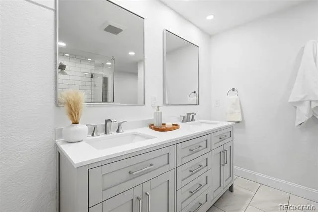 7705 E Napa Place Denver, CO 80237