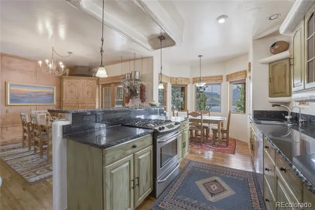 5910 County Road 10 Twin Lakes, CO 81251