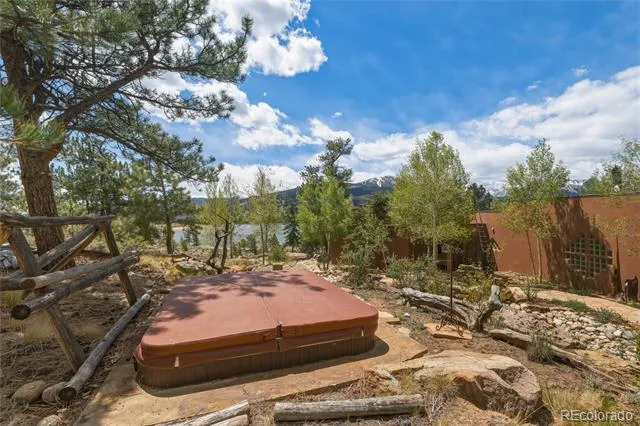 5910 County Road 10 Twin Lakes, CO 81251