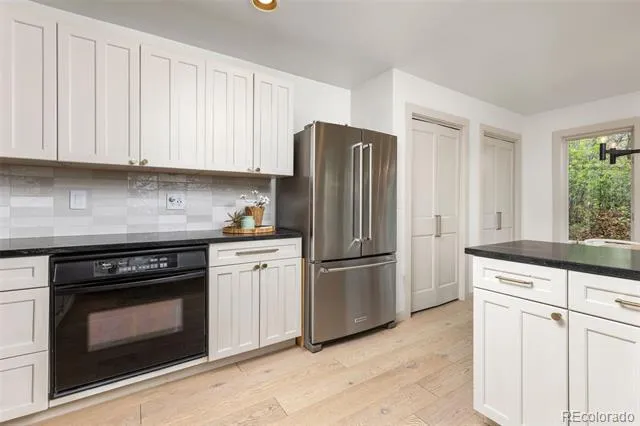 33 Oakridge Drive Castle Rock, CO 80104