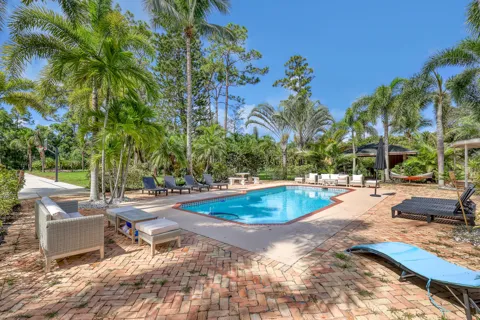 10780 Anderson Lane