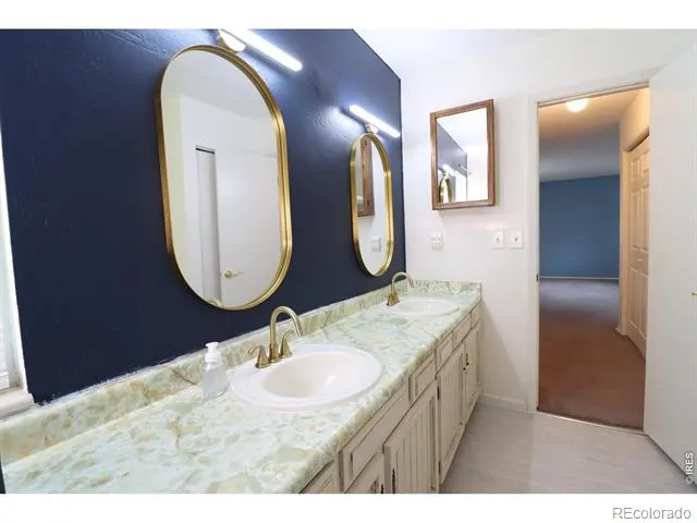 2033 River Glen Drive Berthoud, CO 80513