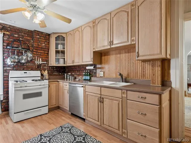 4244 Umatilla Street Denver, CO 80211