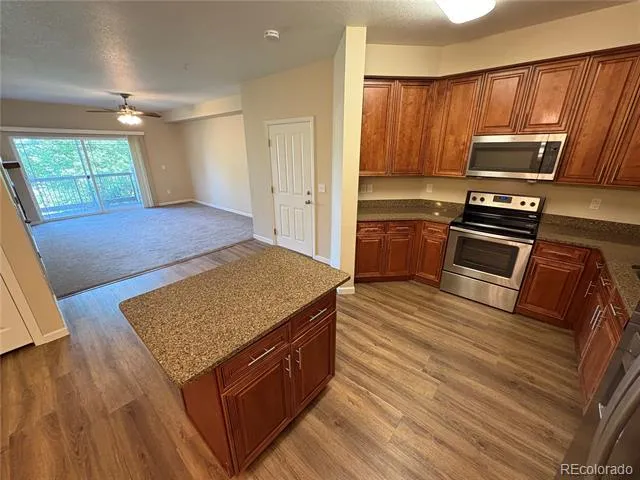 804 Summer Hawk Drive #6207 Longmont, CO 80504
