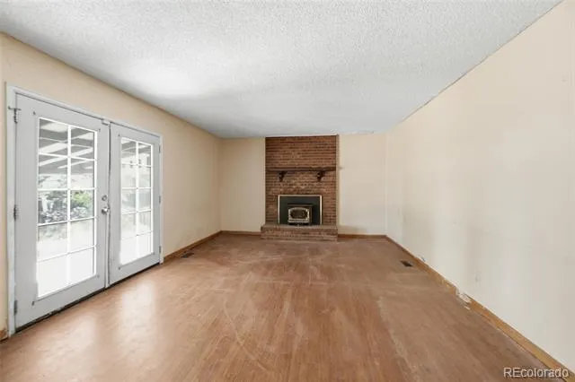 1404 S Vaughn Circle Aurora, CO 80012