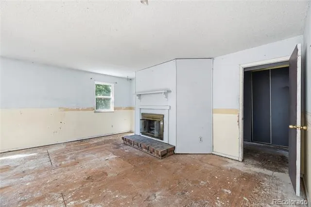 1404 S Vaughn Circle Aurora, CO 80012