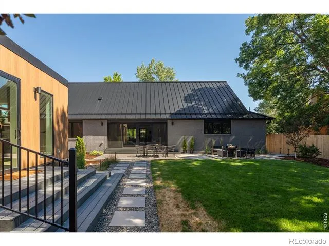 1760 Hawthorn Place Boulder, CO 80304