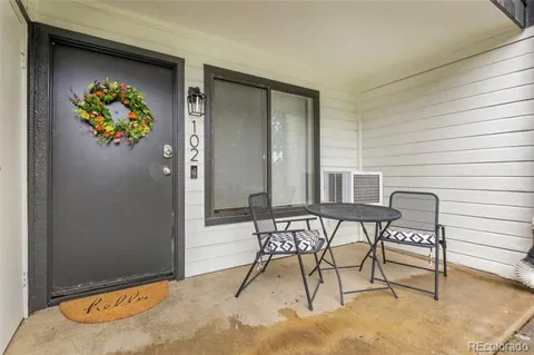 532 Oakwood Drive #B102