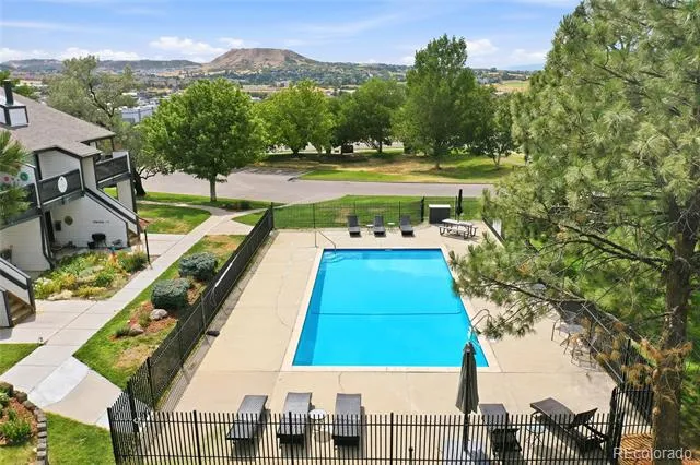 532 Oakwood Drive #B102 Castle Rock, CO 80104