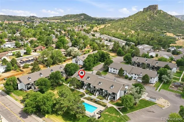 532 Oakwood Drive #B102 Castle Rock, CO 80104