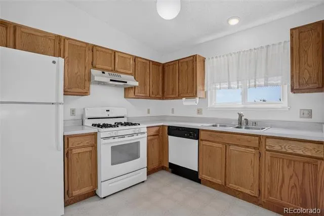 5230 Bradley Circle Colorado Springs, CO 80911