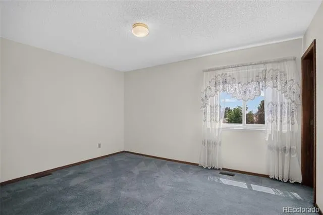 5230 Bradley Circle Colorado Springs, CO 80911