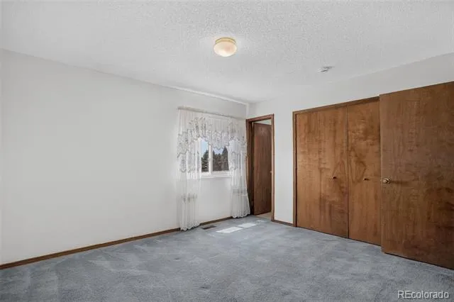 5230 Bradley Circle Colorado Springs, CO 80911