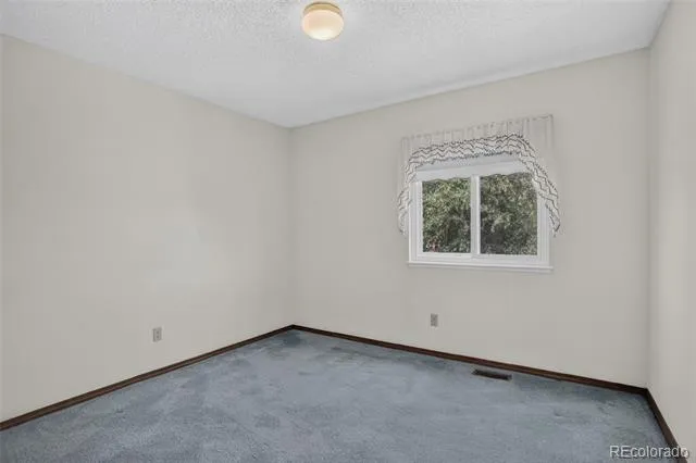 5230 Bradley Circle Colorado Springs, CO 80911