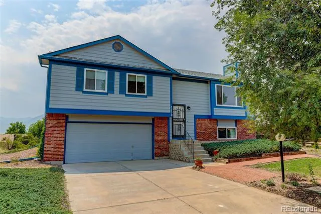 5230 Bradley Circle Colorado Springs, CO 80911