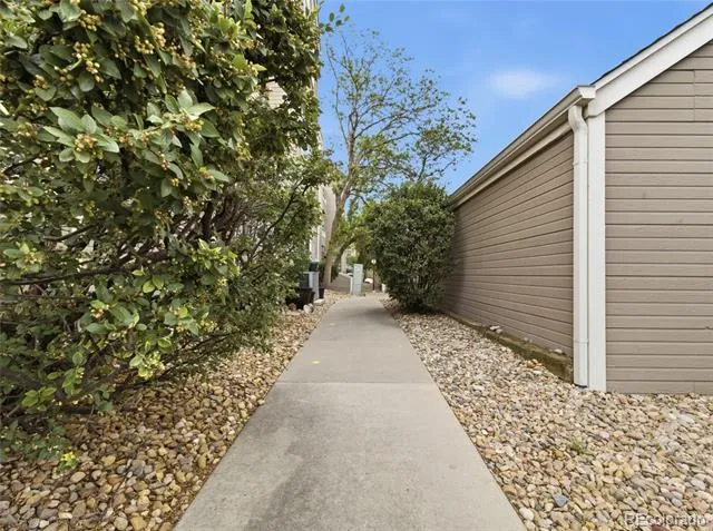 5705 W Atlantic Place #106 Lakewood, CO 80227