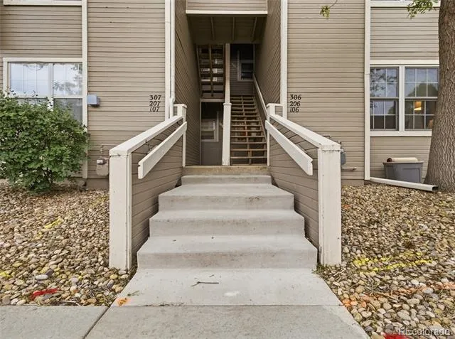 5705 W Atlantic Place #106 Lakewood, CO 80227