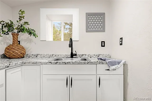 4390 Prairie Street Cascade, CO 80809
