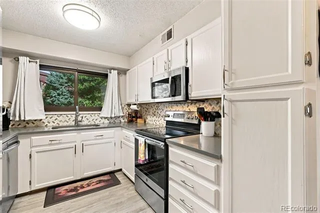 222 Wright Street #203 Lakewood, CO 80228