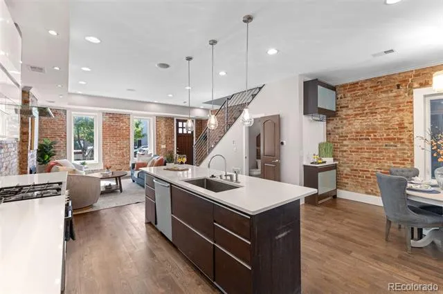 2521 Lawrence Street Denver, CO 80205