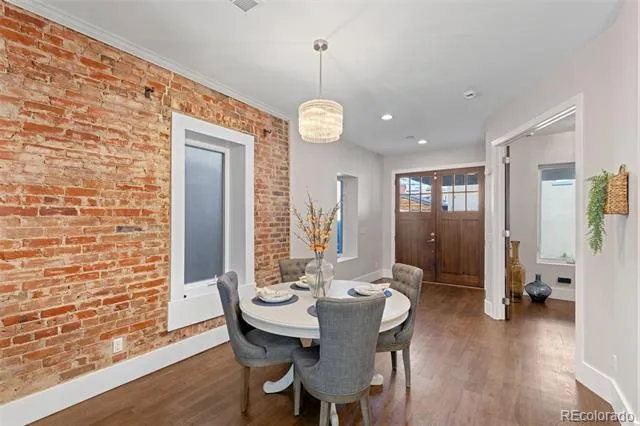 2521 Lawrence Street Denver, CO 80205