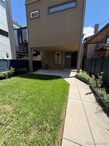 2521 Lawrence Street Denver, CO 80205