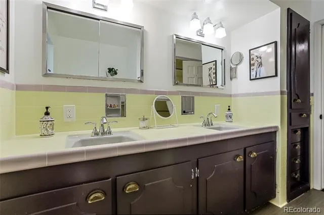 5451 Conley Way Denver, CO 80222