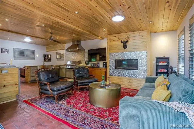 5451 Conley Way Denver, CO 80222