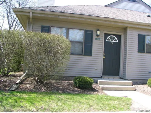 24932 NE Auburn Lane #9