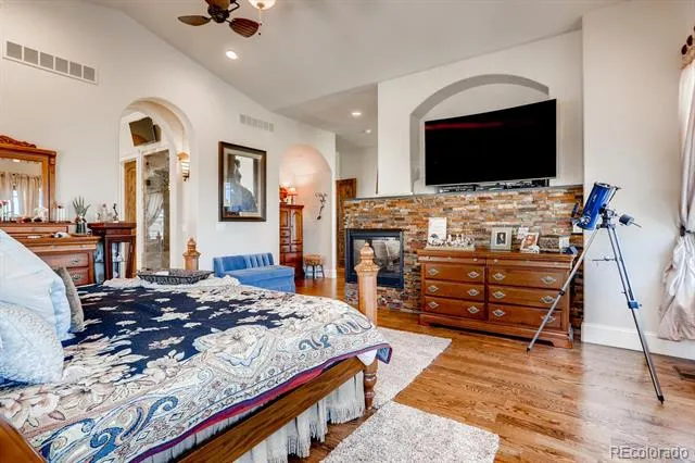 6963 S Espana Way Aurora, CO 80016