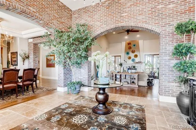 6963 S Espana Way Aurora, CO 80016