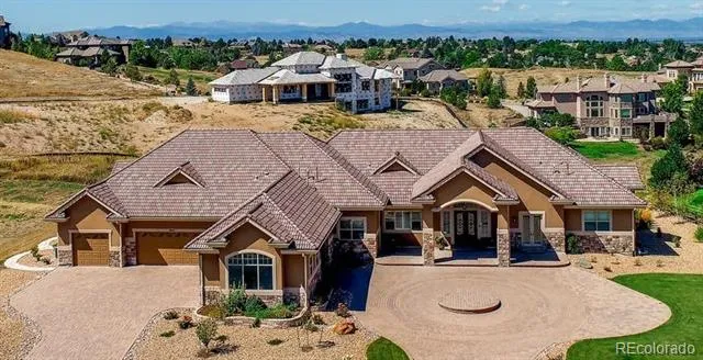 6963 S Espana Way Aurora, CO 80016