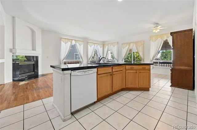 4969 S Malaya Way Aurora, CO 80015