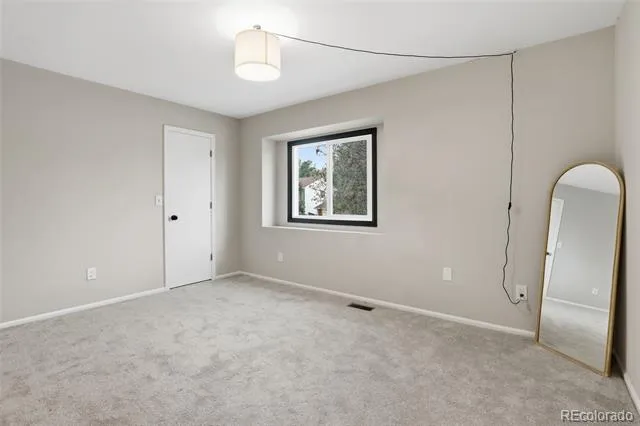 5716 S Lisbon Way Centennial, CO 80015