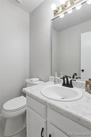 5716 S Lisbon Way Centennial, CO 80015